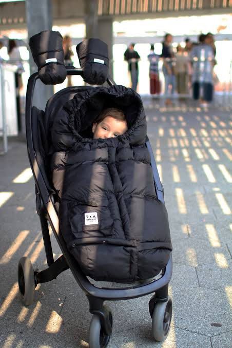 7am Enfant 212 Evolution Footmuff (Category: Strollers) located in Taguig. Submitted by krissnaps12 (Listing ID 1345043783, Image 1). Description: Stroller footmuff to keep babies to toddlers warm and cozy during winter. Like new. Color is Metallic Gray. Expandable. Can fit 0-4T. RFS: Outgrown **** The 7AM Enfant Blanket 212 is durable, warm and weatherproof. Equipped with zippered length and width extensions. It grows with your child from infanc