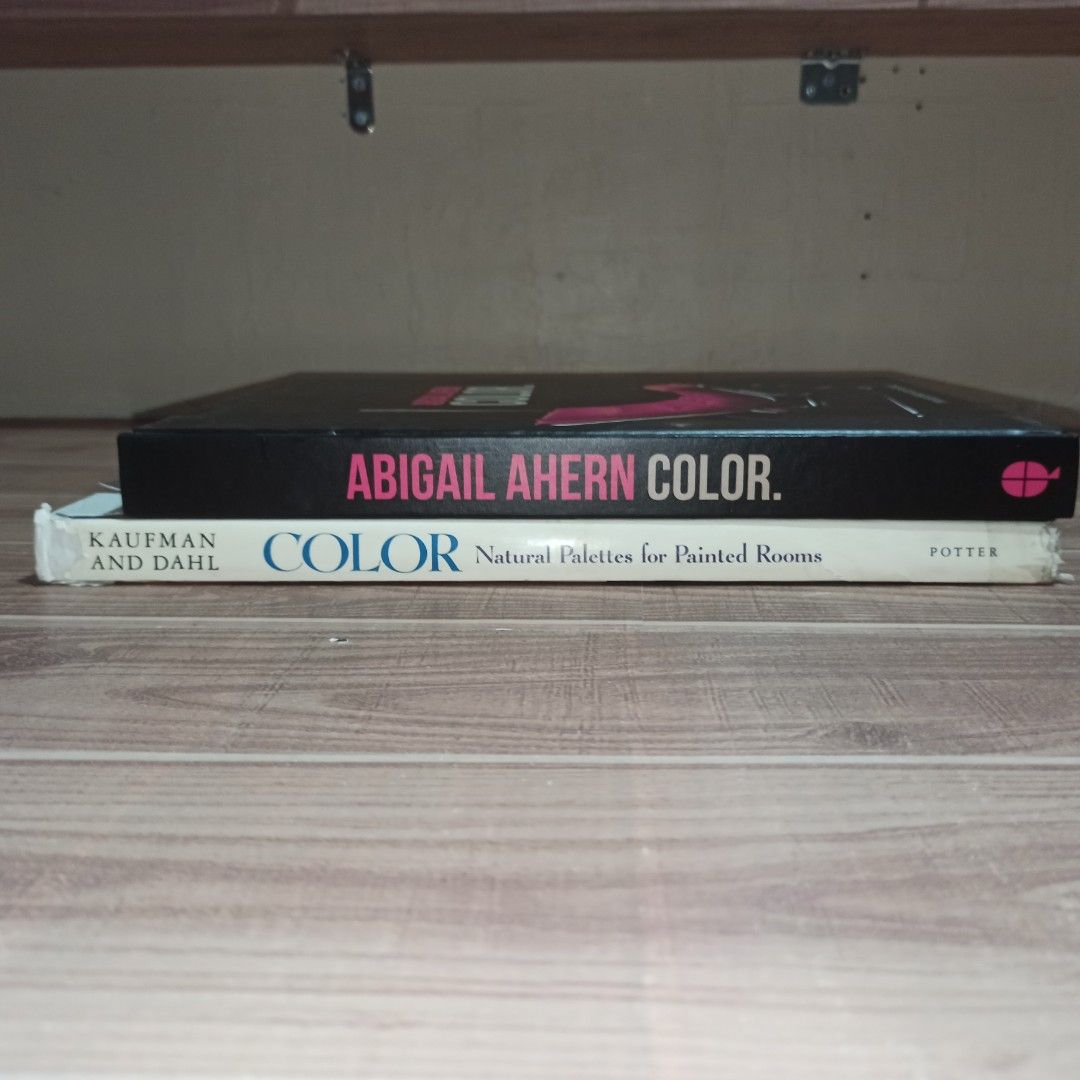 Architecture Book Set Take all (Category: Textbooks) located in Quezon City. Submitted by grldbartol88047 (Listing ID 1345071190, Image 1). Description: Payment Method: Gcash Shipping Method: Lalamove or lbc(Buyer's expense).