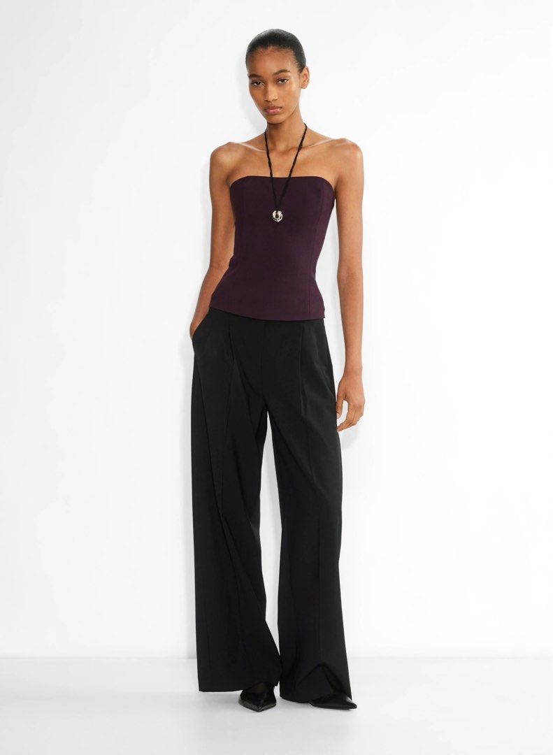 Aritzia Babaton Headline Bustier (Category: Sleeveless) located in San Juan City. Submitted by shop.girlypop (Listing ID 1345090223, Image 1). Description: Brand new, authentic, for preorder Color — noble retails for $98 Sizes: 0, 4 & 6.