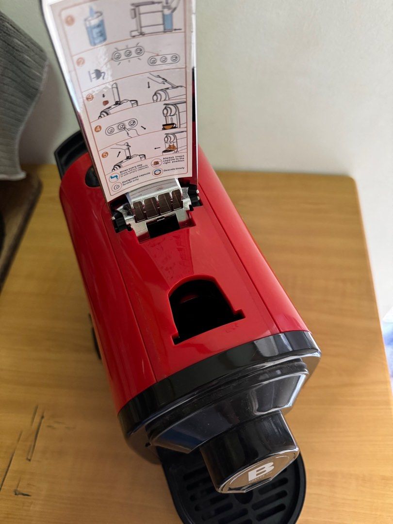 B Coffee TC01 (Broken) (Category: Coffee Machines & Makers) located in Pasig City. Submitted by kevinsee15 (Listing ID 1344946490, Image 3). Description: Broken B Coffee TC01. I think pipes are clogged, but water pump is still working. .
