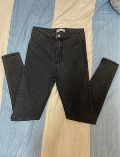 (Category: ) located in . Submitted by shopper3x3 (Listing ID 1345005022, Image 1). Description: .
