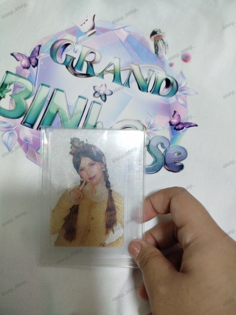 BINI MALOI SPECIAL PC SPC (Category: Designer & Blind Box Toys) located in Mandaluyong City. Submitted by ddalgi__ (Listing ID 1344985796, Image 1). Description: BINI MALOI SPC - in very good condition - nilagay ko agad sa sleeve & toploader pagkabili - bought sa preorder ng GBV Araneta.