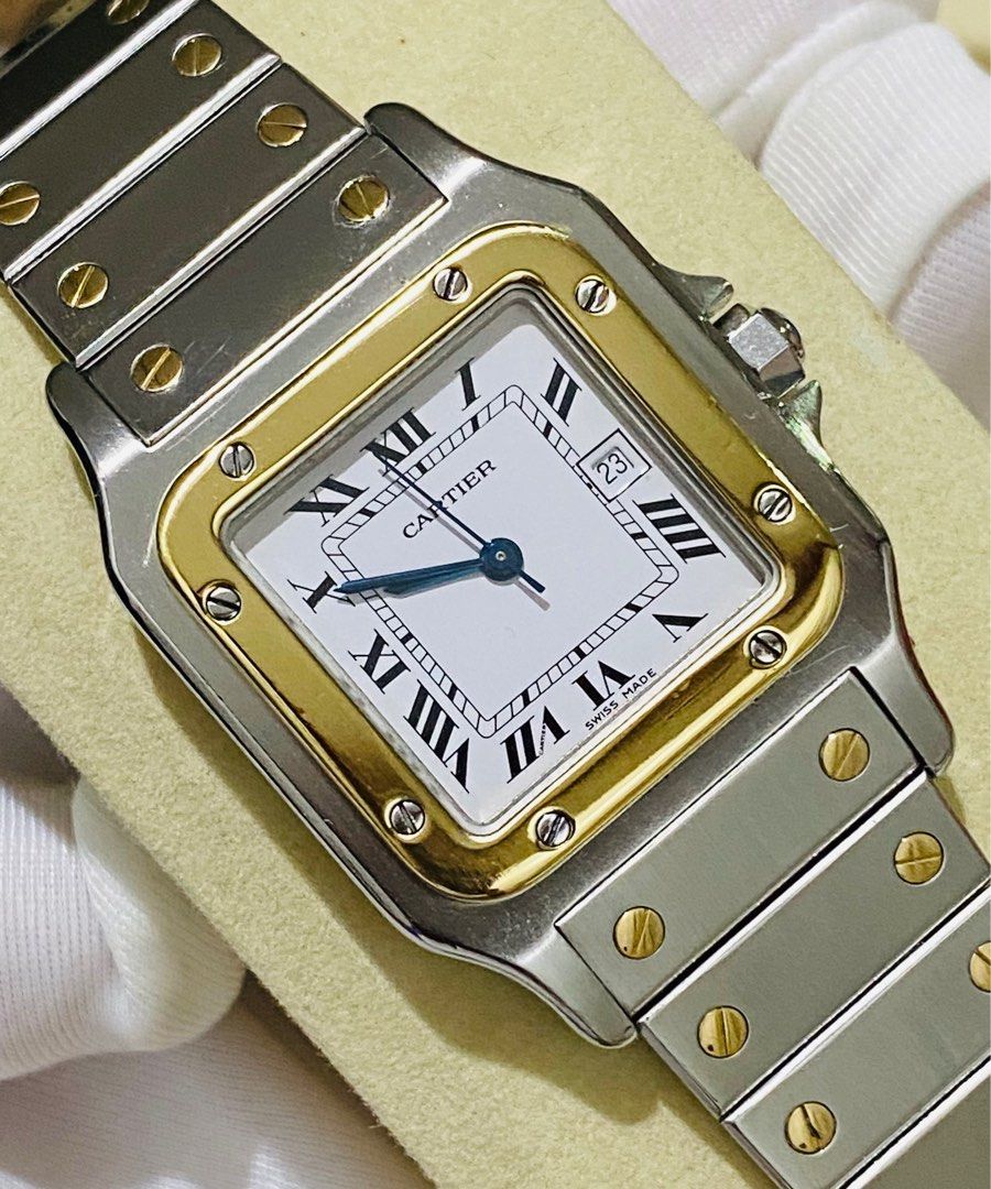 Cartier Santos Carrée Continuous Strap (Category: Luxury Watches) located in Baliuag. Submitted by clicksmileph (Listing ID 1345110114, Image 2). Description: Cartier Santos Automatic Rare Find Carrée 248,000 Php Details: Cartier Santos Carrée Vintage Watch 9/10 - All working, No issue except signs of wear (normal part of buying used watches) Continuous Strap🫶🏻 (Latest) Automatic Movement Unisex, 29mm Case size 3'0 calendar aperture Approx 16.5
