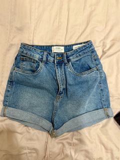 (Category: ) located in . Submitted by Xintong (Listing ID 1345044572, Image 1). Description: .