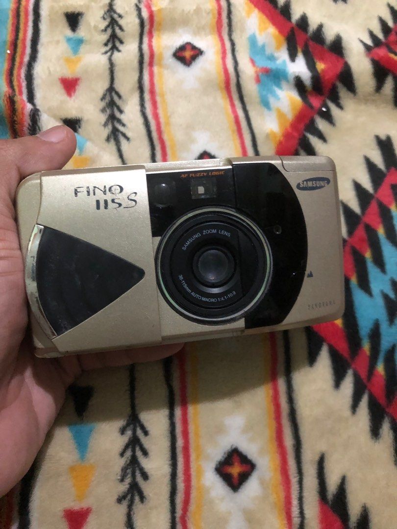 Defective samsung fino 115S (Category: Cameras) located in Quezon City. Submitted by markgolveo (Listing ID 1345066377, Image 2). Description: Defective samsung fino 115S For parts out props display.