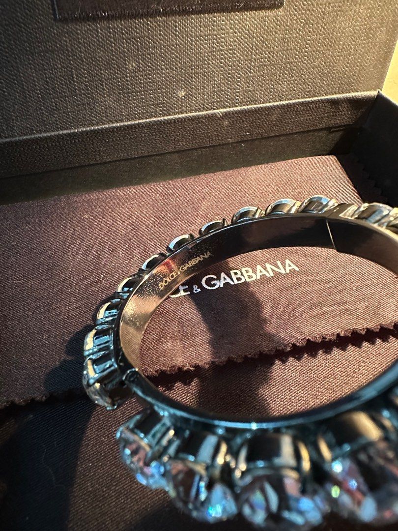 Dolce & Gabbana Bangle (Category: Bracelets) located in Muntinlupa City. Submitted by dmacccc (Listing ID 1345027329, Image 2). Description: Dolce & Gabbana Bangle Complete Box with Authenticity Card Lady owned RFS: Decluttering Jewelries Can do Shipping thru Jnt or LBC .