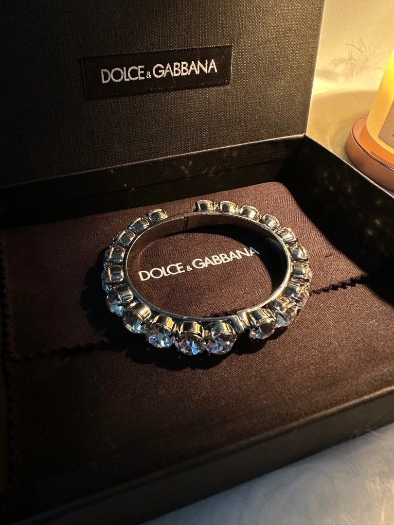 Dolce & Gabbana Bangle (Category: Bracelets) located in Muntinlupa City. Submitted by dmacccc (Listing ID 1345027329, Image 3). Description: Dolce & Gabbana Bangle Complete Box with Authenticity Card Lady owned RFS: Decluttering Jewelries Can do Shipping thru Jnt or LBC .