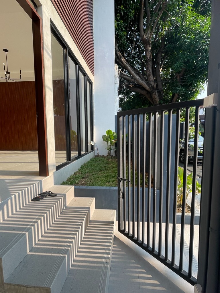 (Category: ) located in . Submitted by sacho_lacson.REMAXUnlimited (Listing ID 1344998992, Image 1). Description: .