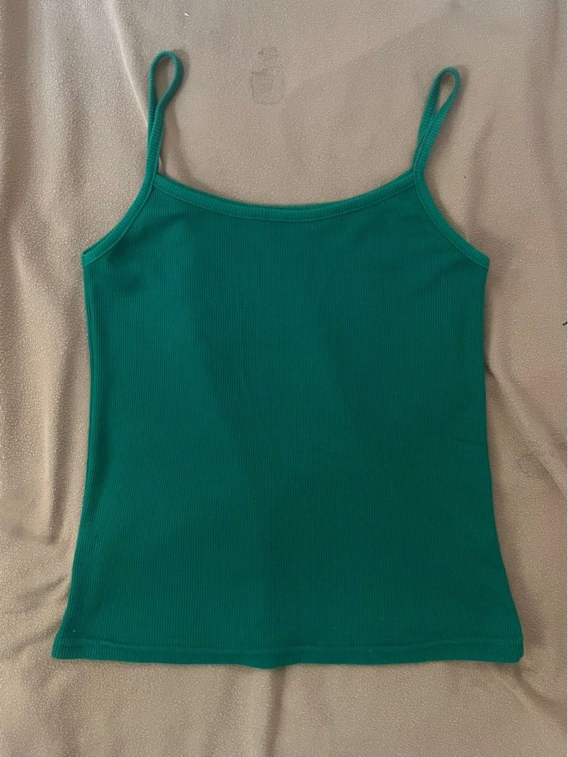 GREEN CAMISOLE (Category: Sleeveless) located in Paranaque City. Submitted by sofiaflrs (Listing ID 1344719447, Image 2). Description: GREEN CAMISOLE SPAGHETTI STRAP TOP — Size: S (but fits XS!) — Brand: Thrifted! — Condition: Used (1X) — RFS: I'm not a fan of how it fits me. I don't think I have the right bra for this as well. Notes: 1. All are in good condition, unless stated otherwise. 2. I can send more pictures via personal message. For clot