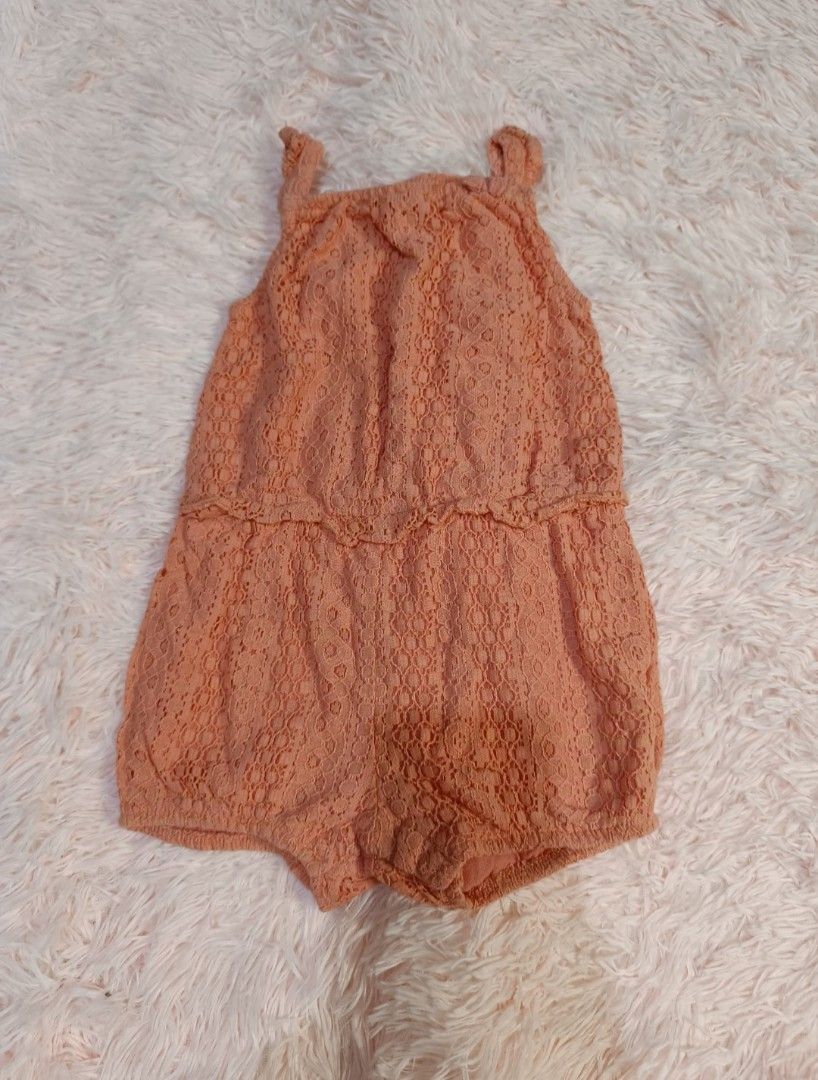 H&M and Zara Baby (Category: Babies & Kids Fashion) located in Naga. Submitted by elzza_zenitram (Listing ID 1344980153, Image 1). Description: H&M baby jumpsuit 12-18m on tag. Zara Baby Size 24 13.5cm insole. Good for 1-2y/o. Rfb: outgrown For pick up and delivery only..