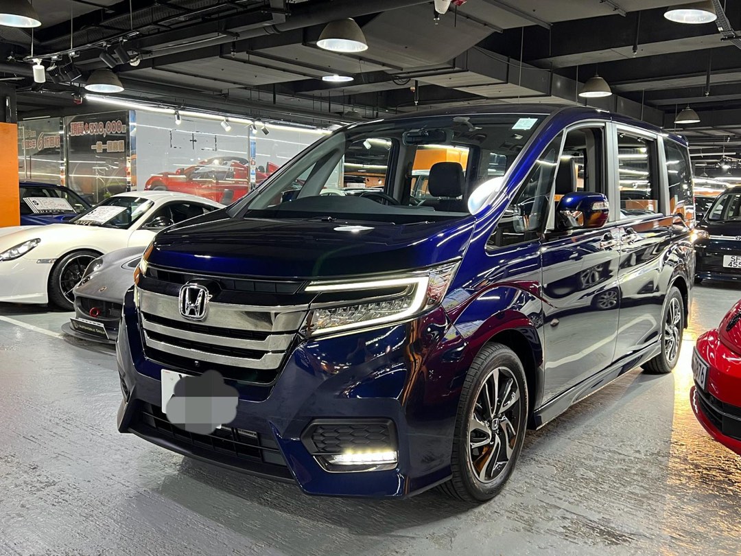 Honda Stepwgn Hybrid Spada  RP5 Auto62866876292354113