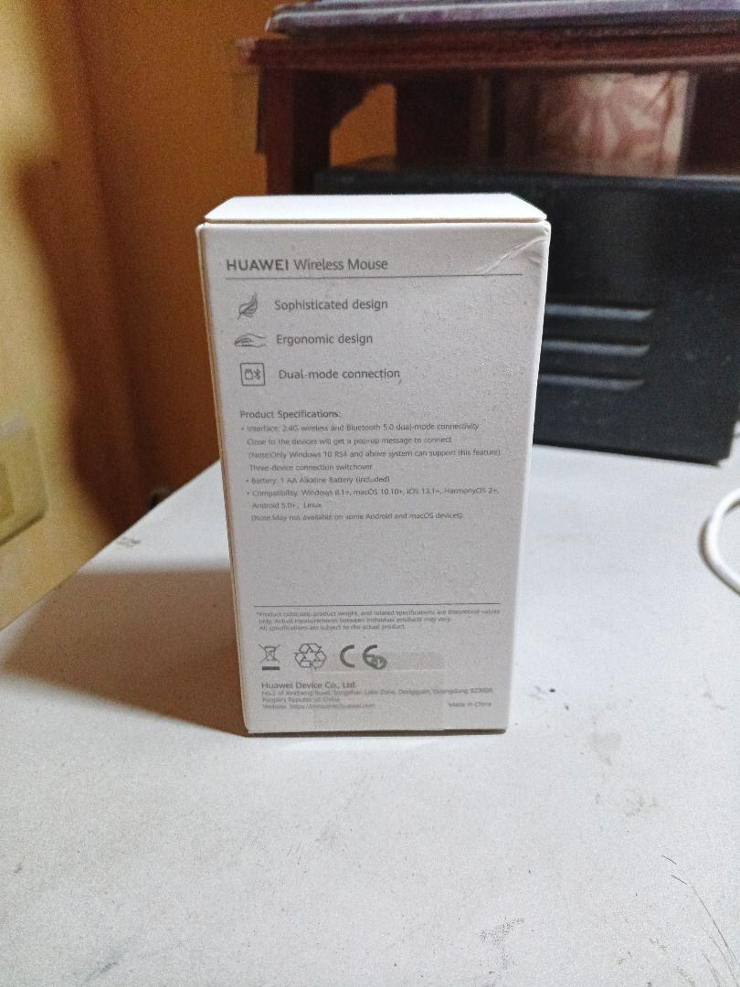 Huawei wireless mouse (Category: Mouse & Mousepads) located in Paranaque City. Submitted by rociarra2019-99005 (Listing ID 1344934838, Image 2). Description: PICK UP ONLY Unopened box you arrange for the rider.