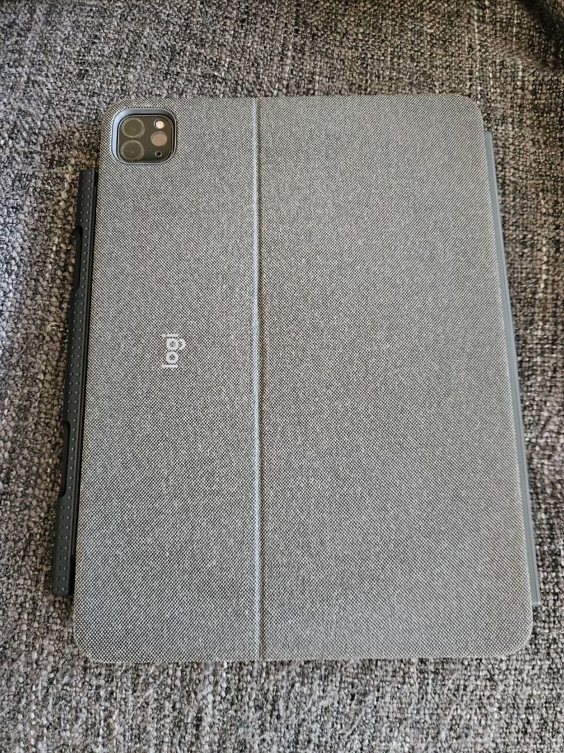 Ipad Pro 11 inch (Category: iPad) located in Taguig. Submitted by lengarcia73 (Listing ID 1344970618, Image 3). Description: Ipad Pro 11 2nd Gen 128GB Wifi + Cellular. Case not included. Slightly negotiable. .