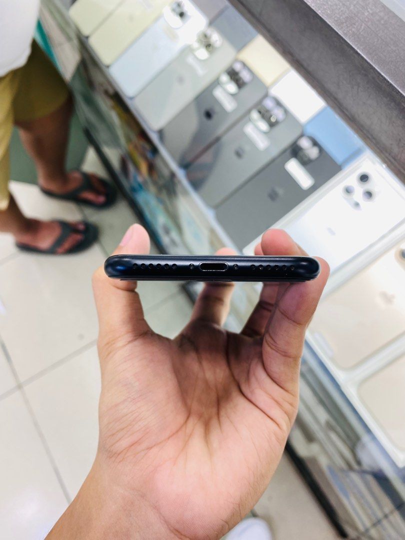 Iphone SE 2020 256gb 82% batt FU (Category: iPhone SE Series) located in San Juan City. Submitted by javedsgadgetshop (Listing ID 1345037958, Image 2). Description: INSTALLMENT OPTIONS : SPAY LATER / GGIVES / CREDIT CARD & BILLEASE! WE BUY AND SELL SO PWEDE MAGBINTA OR SWAP ! Quick Specs : Iphone SE 2020 •256gb •NTC Variant •82% batt health •Factory Unlock •95% Smoothness •No hidden issue | No Repaired •100% Authentic | Not Refurbished •w/ OEM Ch