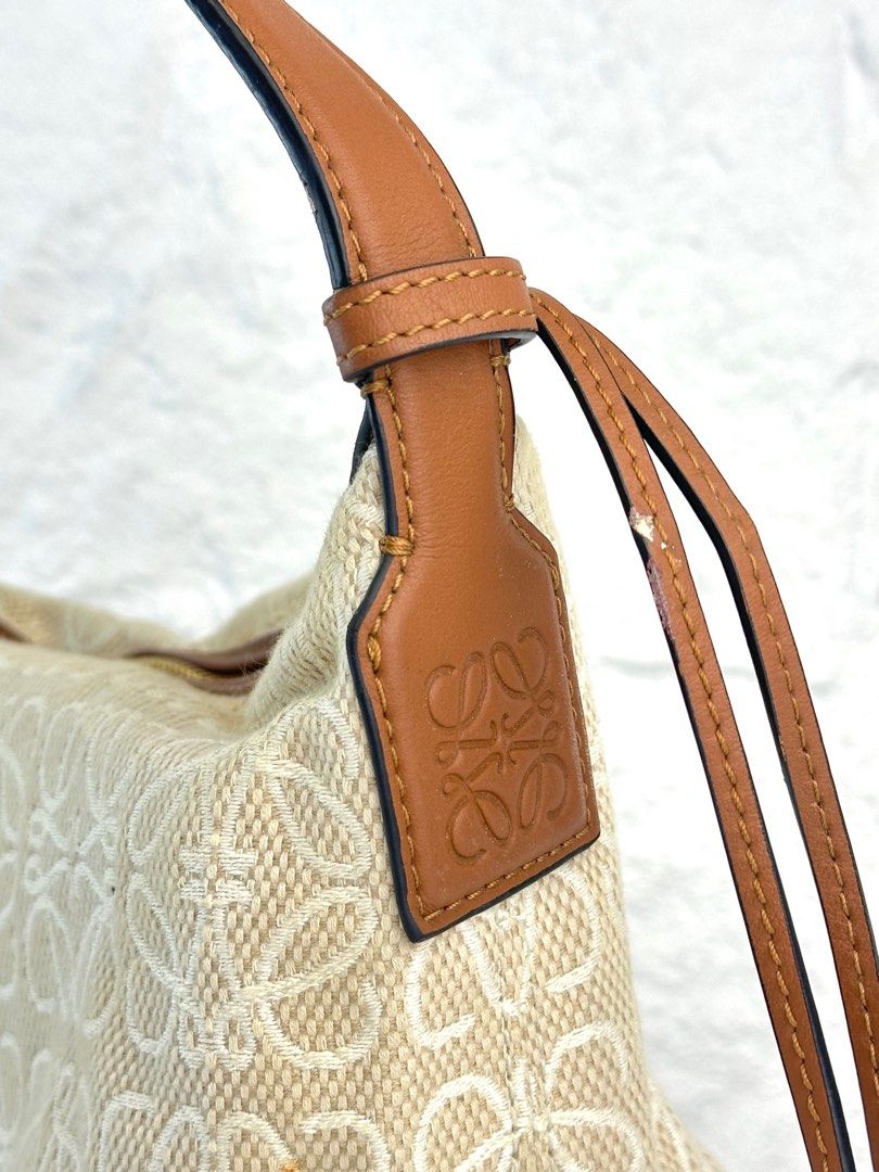LOEWE Cubi Anagram (Category: Luxury Bags & Wallets) located in Manila. Submitted by luvluxe.mnl (Listing ID 1344938807, Image 2). Description: Small size but can fit a lot Super niceee Very good to excellent condition .