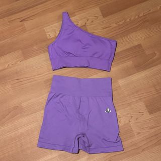 (Category: ) located in . Submitted by fayeradise_sells (Listing ID 1344990781, Image 1). Description: .