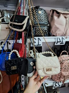 (Category: ) located in . Submitted by bagsandclothing (Listing ID 1345020156, Image 1). Description: .