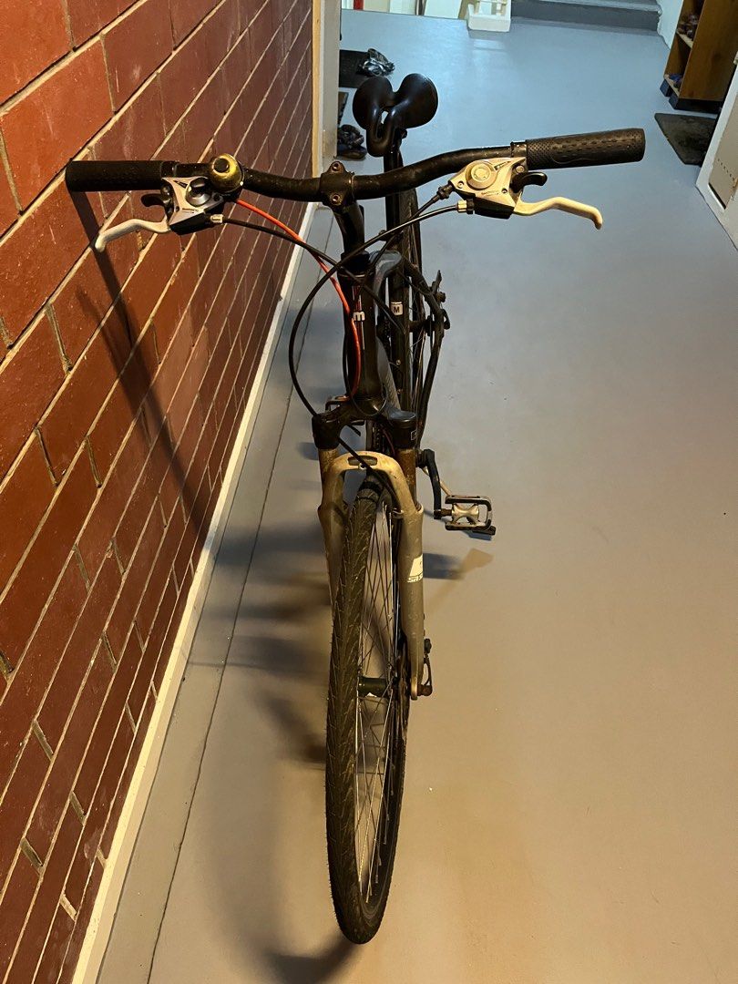 MONGOOSE CROSSWAY 350 hybrid bike, Sports Equipment, Bicycles 