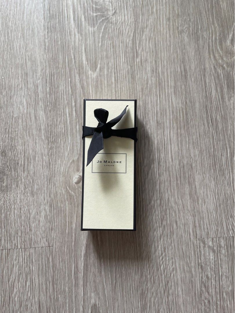 original jo malone highland heather 30ml (Category: Fragrance & Deodorants) located in Quezon City. Submitted by ilovemunchies (Listing ID 1344976326, Image 1). Description: -imported from the US -original -never used -gcash only -dm for more pics or details!.