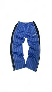 (Category: ) located in . Submitted by ams.thrift (Listing ID 1345000170, Image 1). Description: .