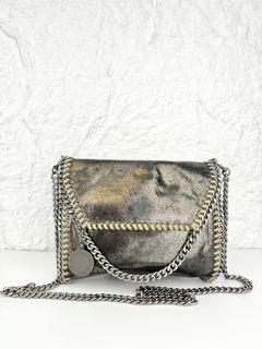 (Category: ) located in . Submitted by luvluxe.mnl (Listing ID 1344937817, Image 1). Description: .