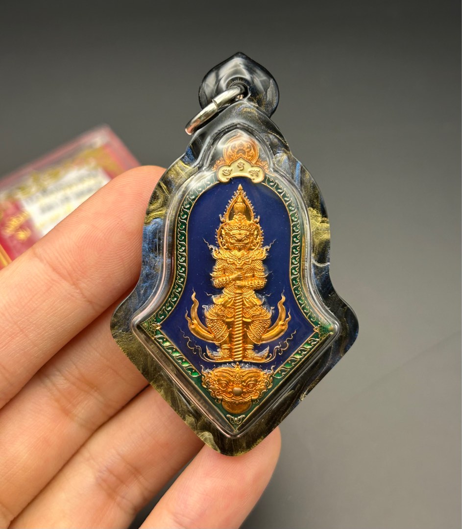 Yant Rahu Taowessuwan, Phra Rahu, back Yant Putsorn Na-Cha-Li-Ti, Roon Maha ...