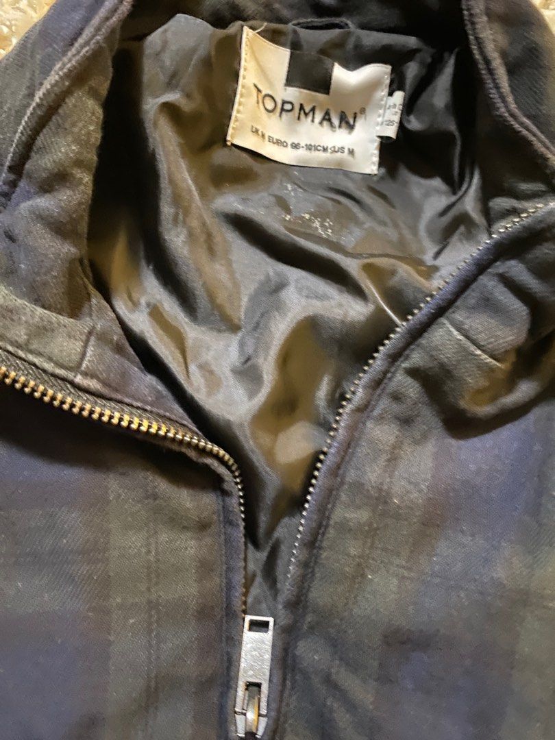 Topman Bomber Jacket M (Category: Coats, Jackets and Outerwear) located in Quezon City. Submitted by sellinsomestuff (Listing ID 1345006200, Image 2). Description: Topman Bomber Jacket Medium (W20”xL25”) Checkered design green/blue/black 98% cotton No issues No being used Kept in closet Wash and wear For pickup or shipping co buyer Thank you.