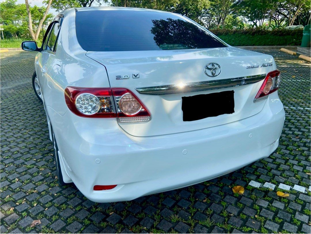 Toyota Corolla Altis 2.0v Auto (Category: Used Cars) located in Makati City. Submitted by dean_tn (Listing ID 1344940951, Image 3). Description: Toyota Altis 2.0V A/T 2013 Model Pearl White 51km mileage Looks like brand new Coding- Tuesday Accessories: -steering wheel paddle shifters -leather seats -steering wheel cover -car mat -parking sensors -trunk tray -goodyear tires (lots of mileage to go) Car is very well maintained. PM if interested!.