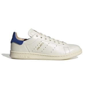 (Category: ) located in . Submitted by chillingimavillain_sneakerstwo (Listing ID 1345013207, Image 1). Description: .