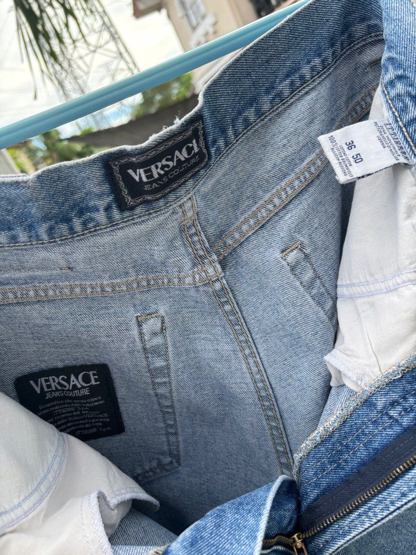 Versace Jeans Couture (Category: Luxury Apparel) located in Mandaue City. Submitted by melbafelis47966 (Listing ID 1344954657, Image 3). Description: Versace Jeans Couture Waist: 32 Hips: 22 Length: 43 Leghole: 8.