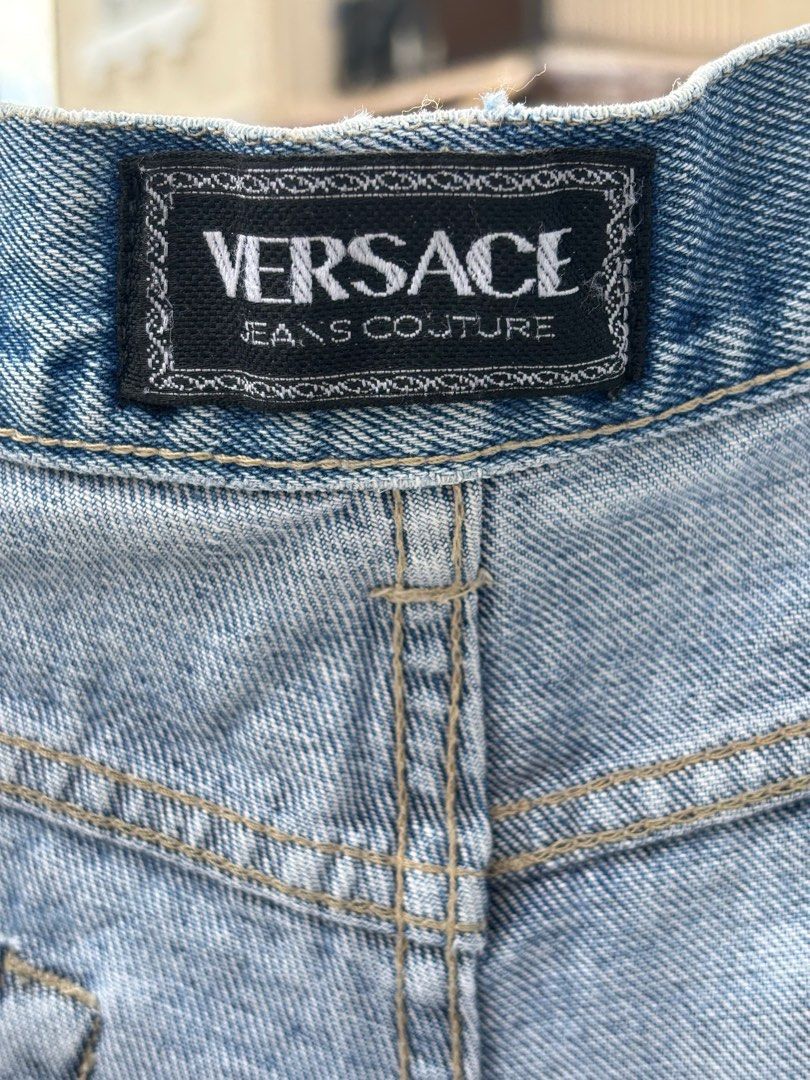 Versace Jeans Couture (Category: Luxury Apparel) located in Mandaue City. Submitted by melbafelis47966 (Listing ID 1344954657, Image 1). Description: Versace Jeans Couture Waist: 32 Hips: 22 Length: 43 Leghole: 8.