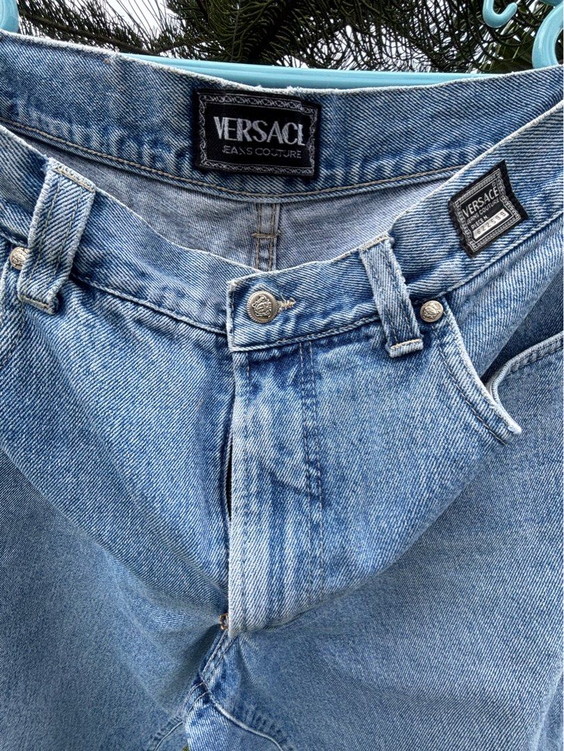 Versace Jeans Couture (Category: Luxury Apparel) located in Mandaue City. Submitted by melbafelis47966 (Listing ID 1344954657, Image 2). Description: Versace Jeans Couture Waist: 32 Hips: 22 Length: 43 Leghole: 8.