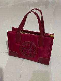 (Kategori: ) berada di . Dikirim oleh mymomscloset09 (ID iklan 1345050405, Gambar 1). Deskripsi: .