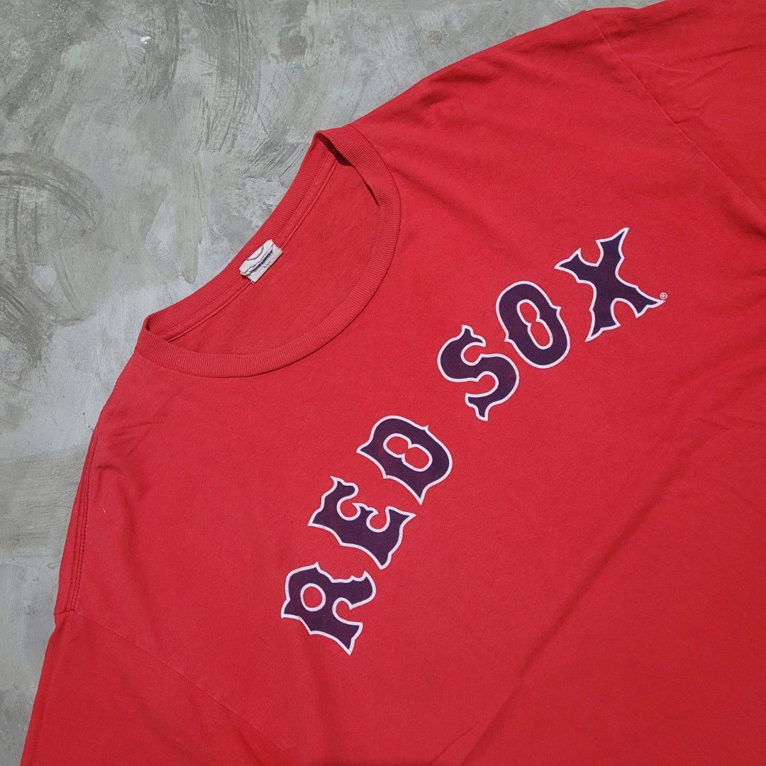 2005 Boston Red Sox Tee [Major League Baseball] (Category: Tshirts & Polo Shirts ) located in Quezon City. Submitted by eivan____orong (Listing ID 1348606853, Image 2). Description: 2005 Boston Red Sox Tee [Major League Baseball] - 28 Length - 24 Width - Fits Large - XL - Color rate 8/10 - Good Condition Issues: minimal crackprint & stain [see pics] 700 + sf.