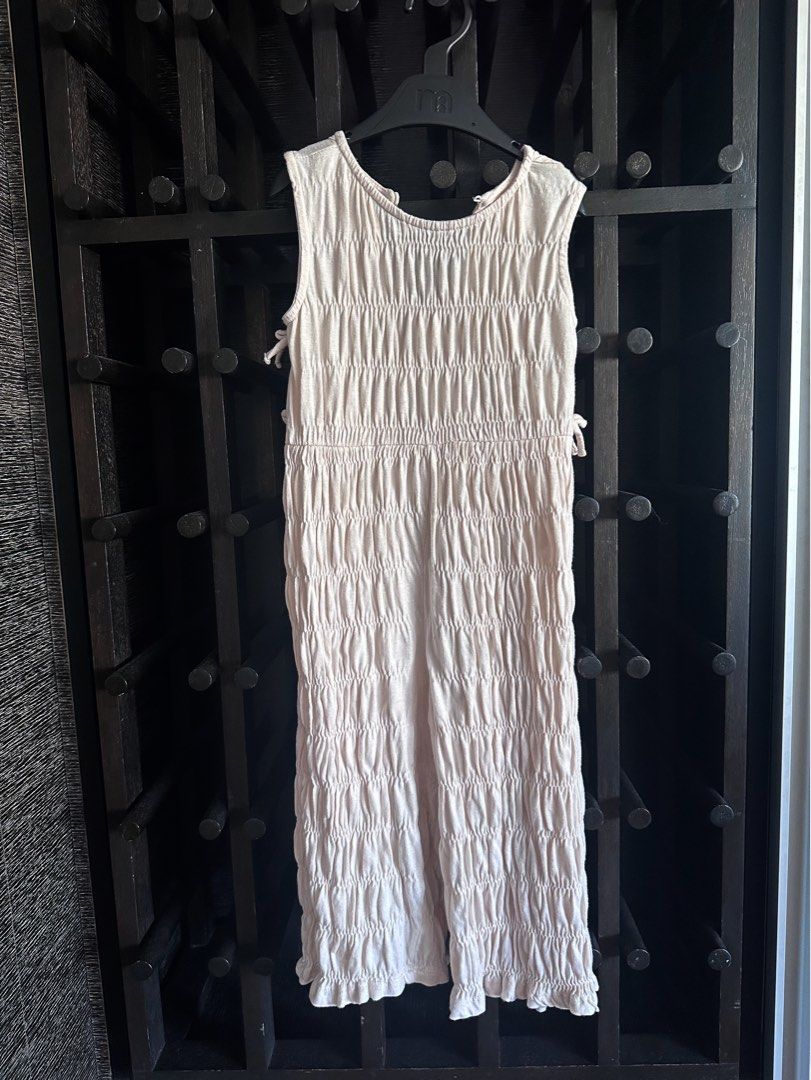3-4yo Zara romper longpants / jumpsuit (Category: Babies & Kids Fashion) located in Taguig. Submitted by kyli. (Listing ID 1348527761, Image 2). Description: Lint appeared after washing Used 2x, very nice when wear Color: Off white.