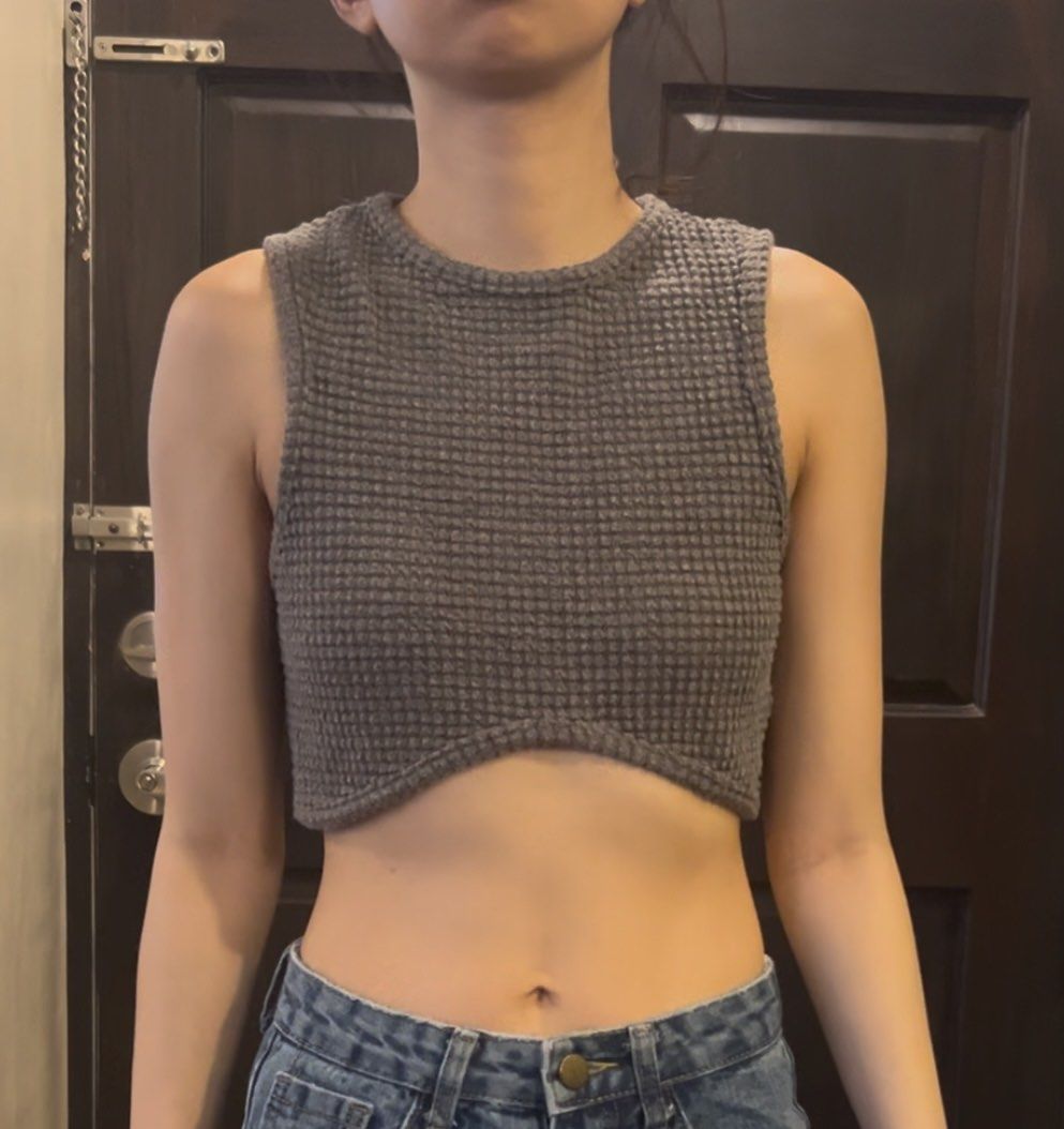 3 for 250 crop top (Category: Others Tops) located in Manila. Submitted by bbstyle___ (Listing ID 1348548930, Image 1). Description: .