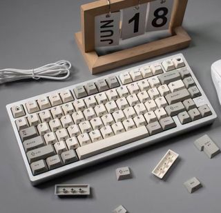 (Category: ) located in . Submitted by keebs.sg (Listing ID 1348435856, Image 1). Description: .