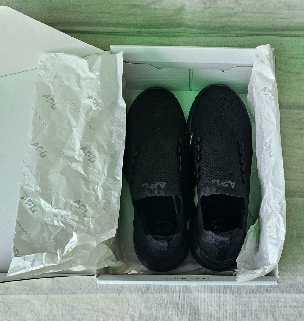Athletic Propulsion Labs Tech loom Breeze (Category: Sneakers) located in Baguio. Submitted by grumpygranny (Listing ID 1348597655, Image 2). Description: women's US size 8 worn a few times ; still in EXCELLENT (almost new) condition.