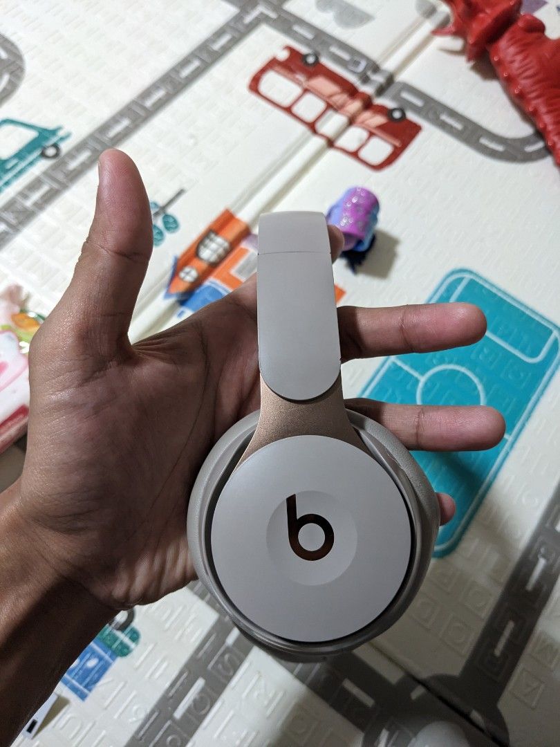 Beats solo pro