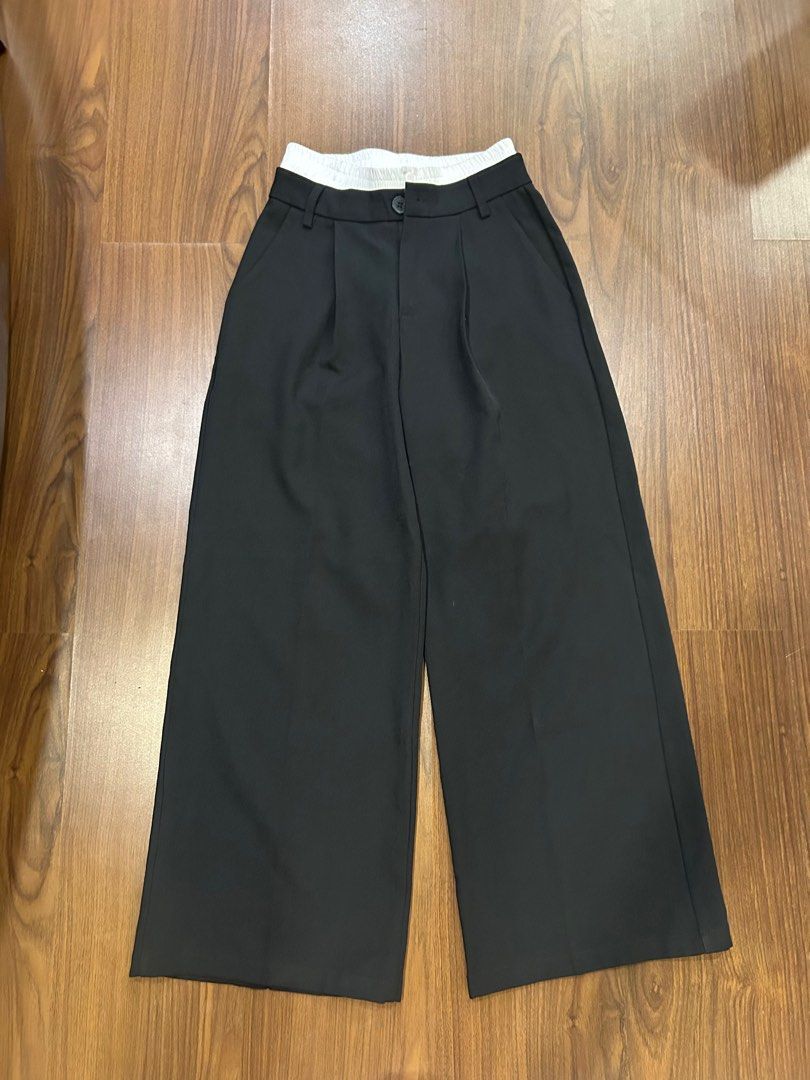 Black Trousers with Built in Boxers (Category: Other Bottoms) located in Manila. Submitted by bbstyle___ (Listing ID 1348546312, Image 2). Description: Got this in BKK Waist 23-25 Torn on the boxer part and has a tiny stain but no noticeable .