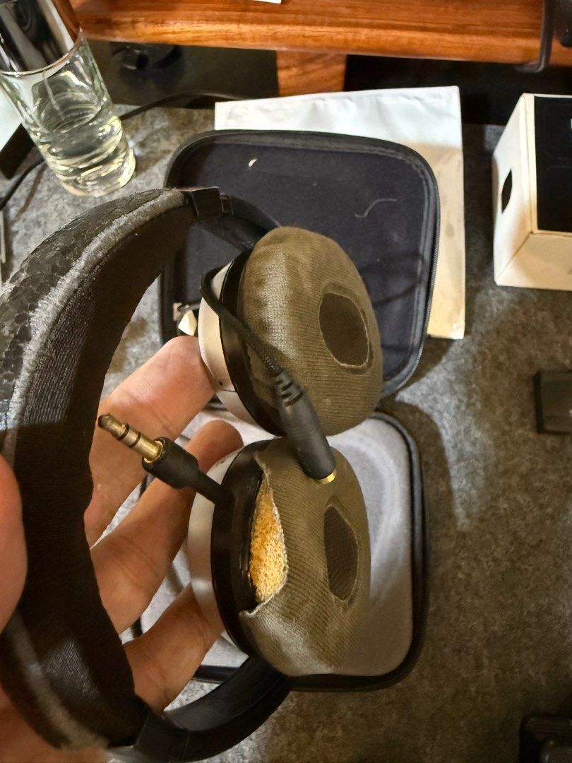 Bose headphones65561625597057111