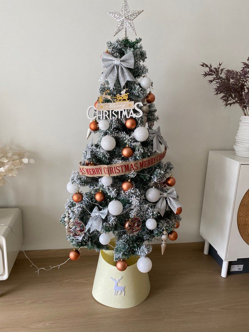 Christmas Tree 1.8m