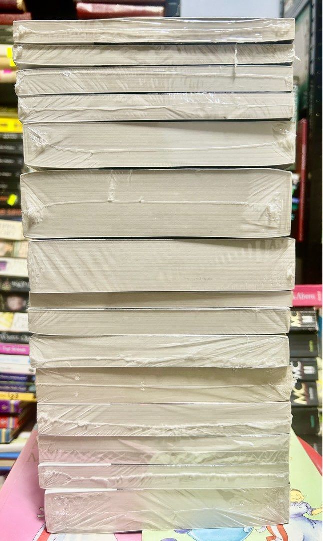 Collin’s Classics: Sealed books [solo and bundle books available ] (Category: Storybooks) located in Manila. Submitted by cozzyessentialshopph (Listing ID 1348504293, Image 2). Description: Brand New: Collin’s Classics New and Sealed [solo and bundle books available ] Book starts at P255 and up depend on the book titles and author Available here at CO-zzyessential Shop PH (online) 📍 Loc: Ipil Bambang Manila 📍 MOP: GCash, PayMaya, BDO, PNB, BPI 