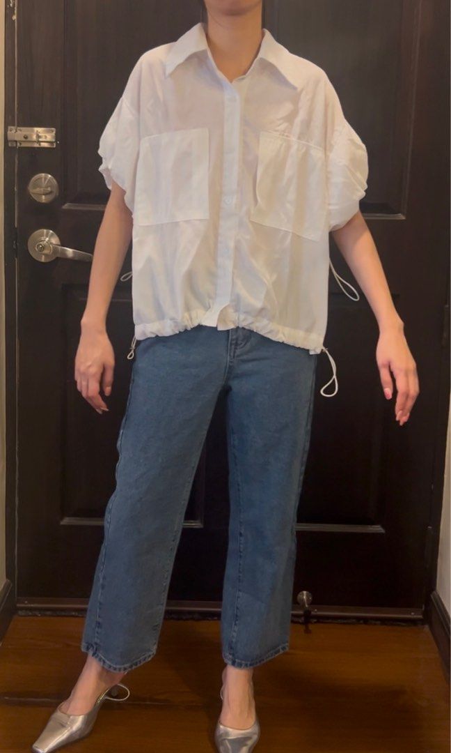 Cropped Jeans (Category: Jeans) located in Manila. Submitted by bbstyle___ (Listing ID 1348547151, Image 3). Description: .
