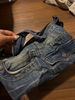 (Category: ) located in . Submitted by ohsosassyy (Listing ID 1348522442, Image 1). Description: .