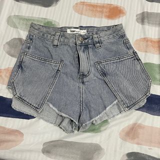 (Category: ) located in . Submitted by mxdesiree (Listing ID 1348471061, Image 1). Description: .
