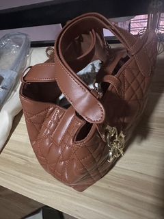 (Category: ) located in . Submitted by majimi (Listing ID 1348515980, Image 1). Description: .