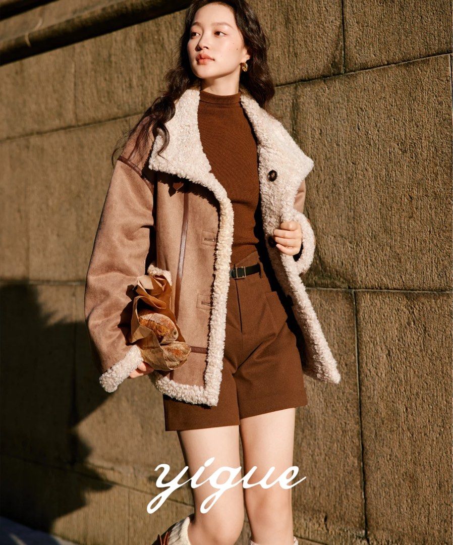 Double Side Jacket (Category: Coats, Jackets and Outerwear) located in Kuala Lumpur. Submitted by priscie95 (Listing ID 1348601796, Image 1). Description: Super new and superb quality , can wear double side , can fit size S to M.