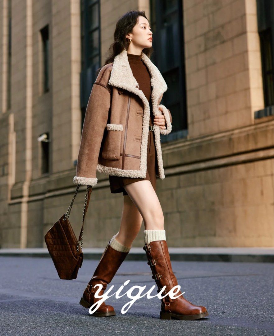 Double Side Jacket (Category: Coats, Jackets and Outerwear) located in Kuala Lumpur. Submitted by priscie95 (Listing ID 1348601796, Image 2). Description: Super new and superb quality , can wear double side , can fit size S to M.