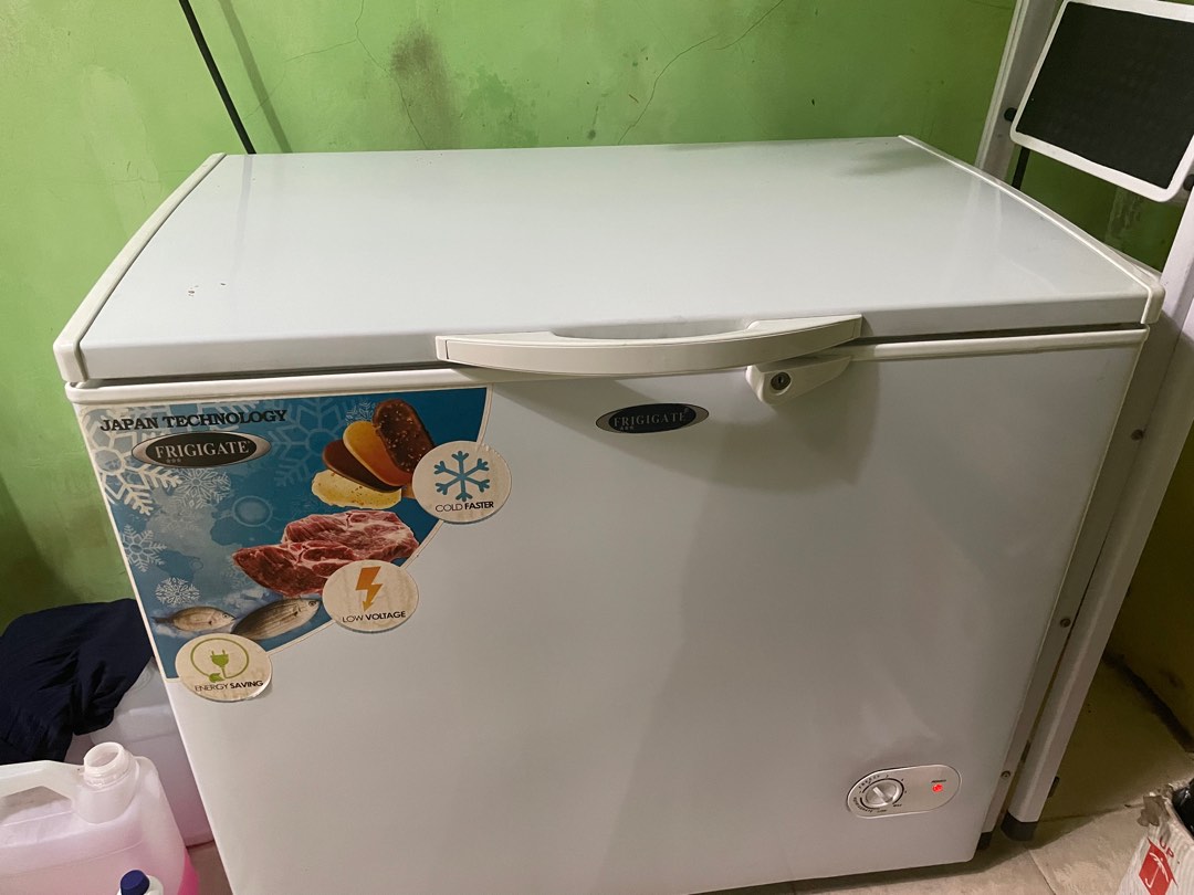 Freezer 200L, Kitchen & Appliances di Carousell